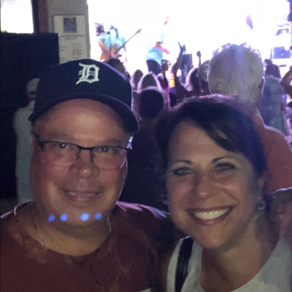 Meet your Posher, Maria - Picture 1 of 1